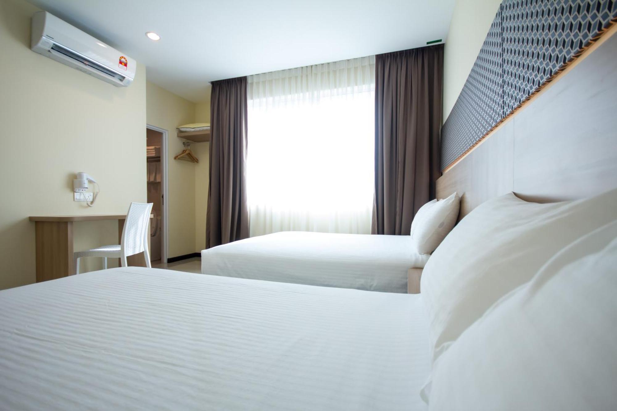 118 Hotel Macalister George Town Esterno foto