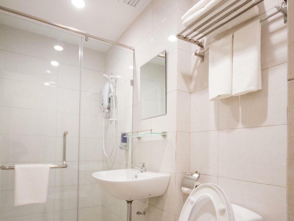 118 Hotel Macalister George Town Esterno foto